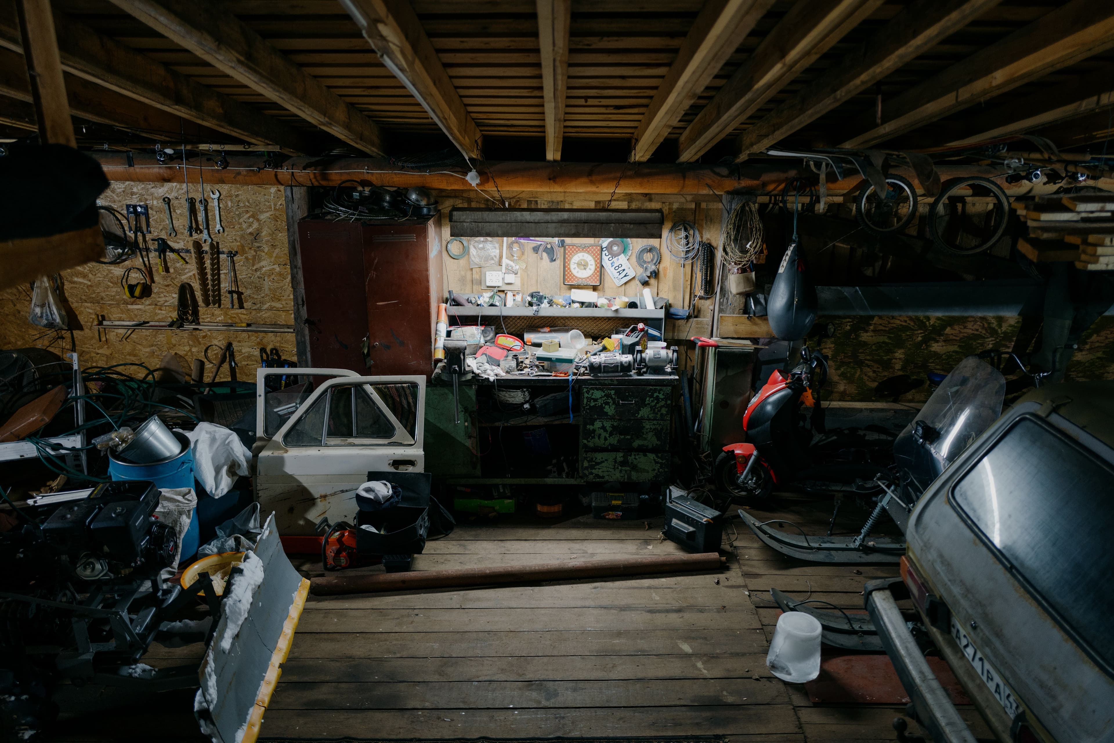 garage auto parts image